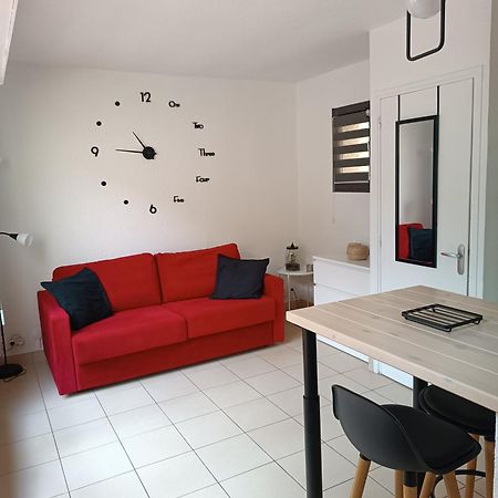 Studio Renove Dans Residence De Vacances Avec Grande Piscine Chauffee, Parking Et Terrasse 아그 외부 사진