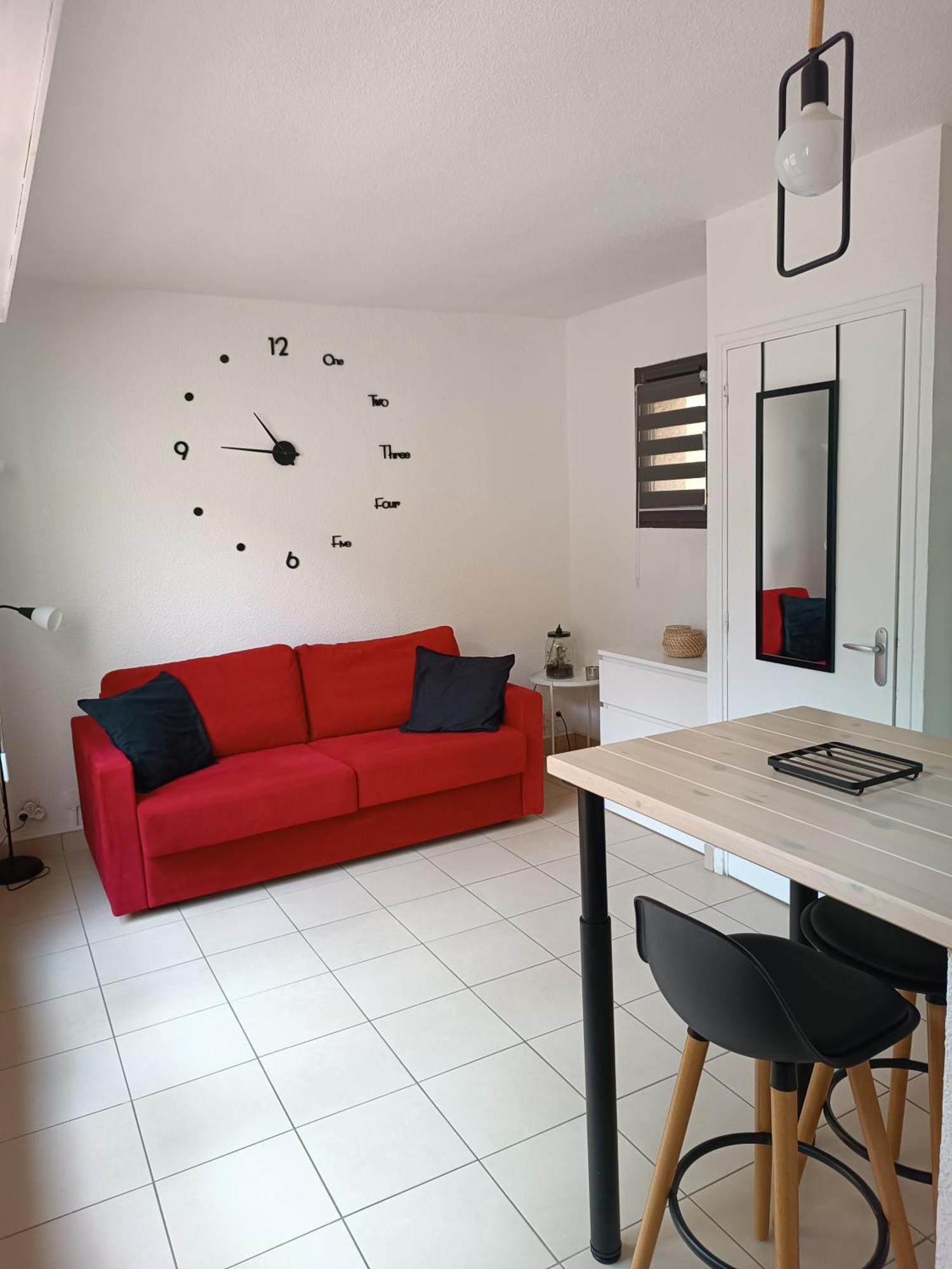 Studio Renove Dans Residence De Vacances Avec Grande Piscine Chauffee, Parking Et Terrasse 아그 외부 사진